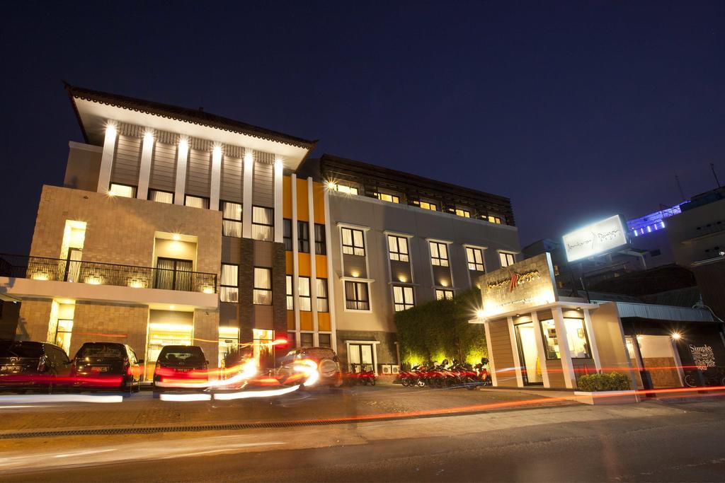 Jentra Dagen Hotel Malioboro Jogjakarta Buitenkant foto