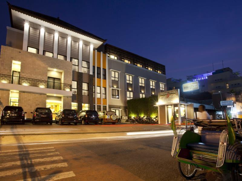 Jentra Dagen Hotel Malioboro Jogjakarta Buitenkant foto