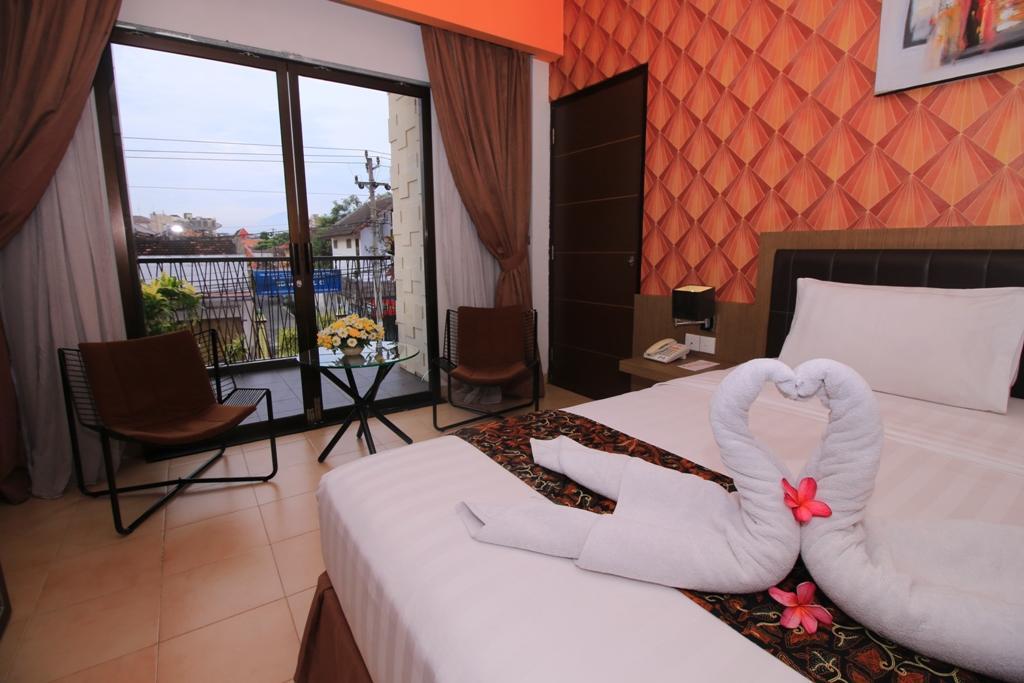 Jentra Dagen Hotel Malioboro Jogjakarta Buitenkant foto